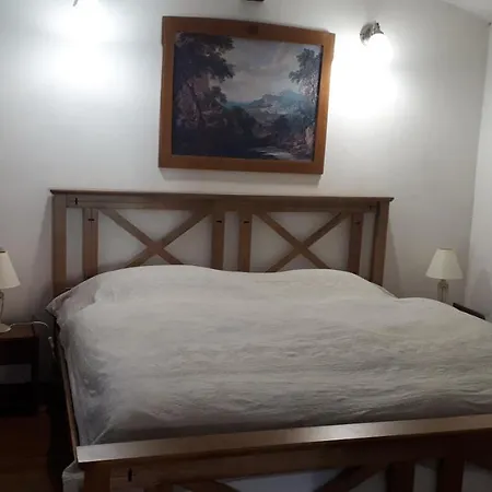 Chlumik Ντέτσιν